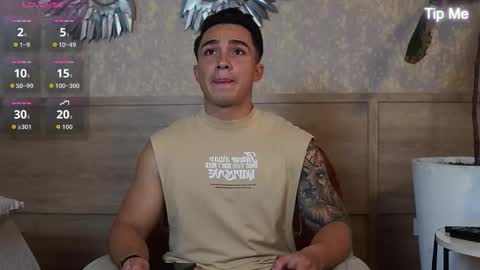 hunk_ryan online show from 10/15/25, 12:27