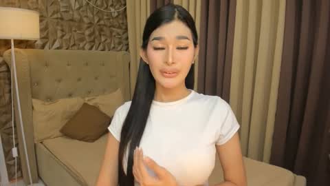 hunkhomerontop online show from 10/26/25, 07:25