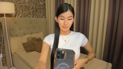 hunkhomerontop online show from 11/19/25, 09:20