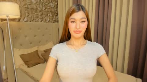 hunkhomerontop online show from 06/10/26, 08:13