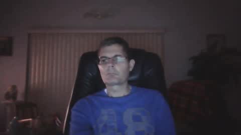 hunkmasclefad458 online show from 11/17/25, 05:13