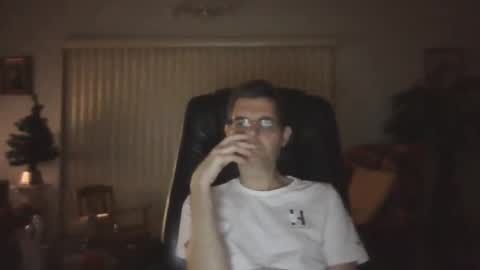 hunkmasclefad458 online show from 12/02/25, 04:40