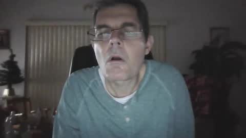 hunkmasclefad458 online show from 12/15/25, 04:28