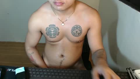 Snapshot of hunkyzeus chatting on 01/09/25, 10:52 hunkyzeus online show from 01/09/25, 10:52