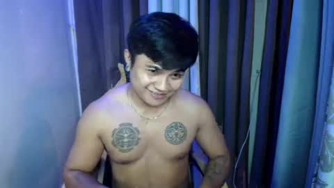 Snapshot of hunkyzeus chatting on 06/24/26, 05:34 hunkyzeus online show from 06/24/26, 05:34