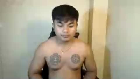 Snapshot of hunkyzeus chatting on 07/25/26, 04:48 hunkyzeus online show from 07/25/26, 04:48