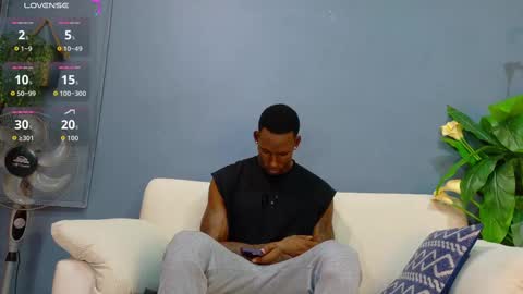 Hunter  online show from 09/20/25, 04:19