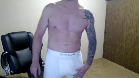 Snapshot of hunter_jayden7 chatting on 07/25/26, 03:37 TypsyT7 online show from 07/25/26, 03:37