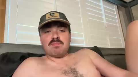 Snapshot of hunterbentleyy chatting on 10/13/25, 09:59 Hunter online show from 10/13/25, 09:59