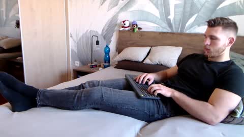 Hunter Bridges online show from 01/14/25, 09:13