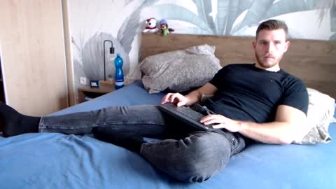 Hunter Bridges online show from 01/17/25, 12:31