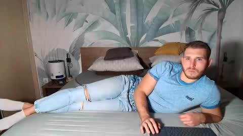 Hunter Bridges online show from 11/20/25, 03:23