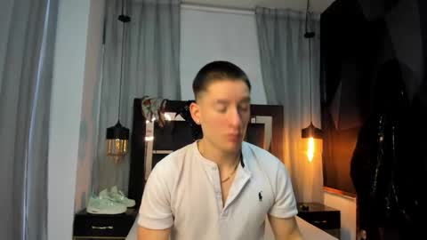 hunterheat_ online show from 01/17/26, 11:26