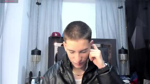 hunterheat_ online show from 04/28/26, 11:59