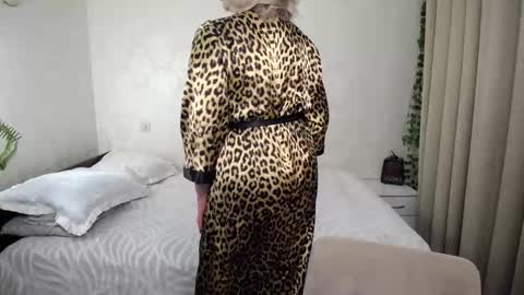 Irena online show from 01/16/26, 03:05