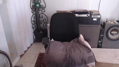 Hunter XX 420 online show from 01/22/25, 05:28