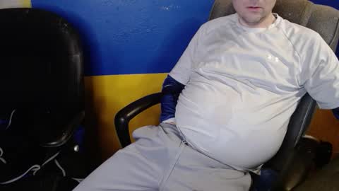 Huskyguy online show from 12/31/24, 04:49