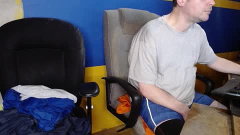 Huskyguy online show from 03/04/26, 04:29