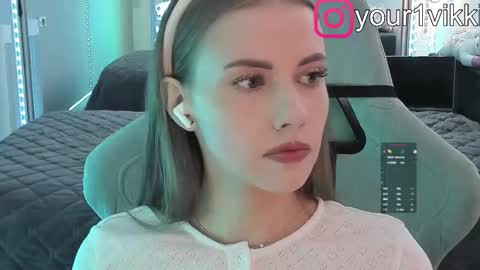 Vika online show from 12/13/25, 10:26