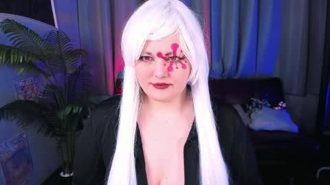 Hwasa online show from 04/04/26, 06:22