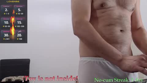 Snapshot of hxmister chatting on 03/07/25, 05:38 Andrew online show from 03/07/25, 05:38