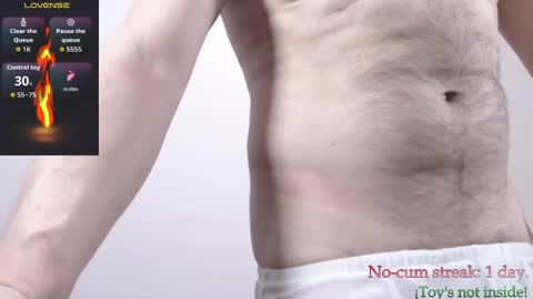 Snapshot of hxmister chatting on 09/20/25, 06:53 Andrew online show from 09/20/25, 06:53