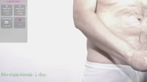 Snapshot of hxmister chatting on 10/24/25, 06:26 Andrew online show from 10/24/25, 06:26