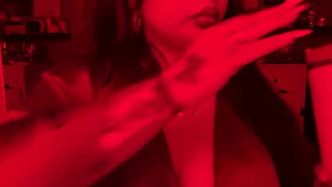 Snapshot of hxnnyyb chatting on 02/28/26, 05:41 Bex online show from 02/28/26, 05:41