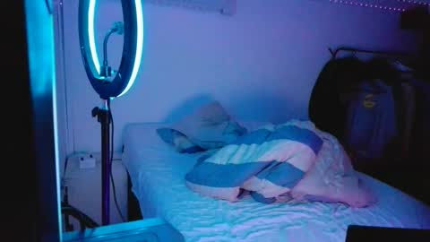 Snapshot of hydroblast777 chatting on 04/07/26, 06:03 hydroblast777 online show from 04/07/26, 06:03