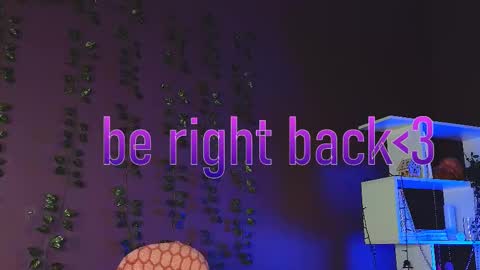 Snapshot of hyeon_jin chatting on 02/13/25, 12:24 Hyeon Jin online show from 02/13/25, 12:24