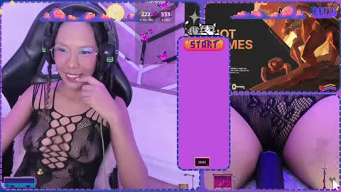 Snapshot of hyliebloom chatting on 01/11/25, 11:56 Ashley online show from 01/11/25, 11:56