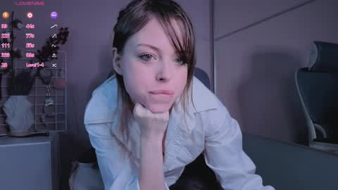 Miley. PVT open i have extra prices on nude show  online show from 04/09/26, 05:40