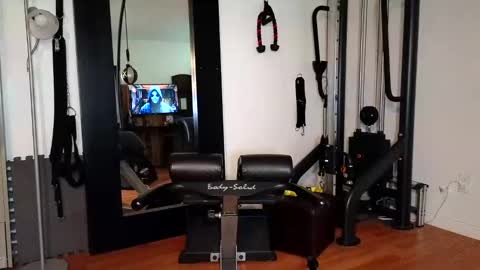 Mr. Frost online show from 12/31/24, 11:39