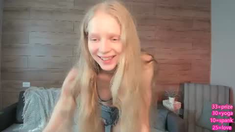 Snapshot of hypnoootic chatting on 06/14/26, 12:51 Jenny online show from 06/14/26, 12:51