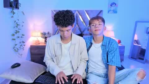 Son Hyunjin online show from 10/30/25, 02:24