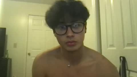 Snapshot of hyunluv chatting on 09/27/25, 05:12 hyunluv online show from 09/27/25, 05:12