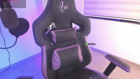 Ari online show from 03/17/26, 01:43