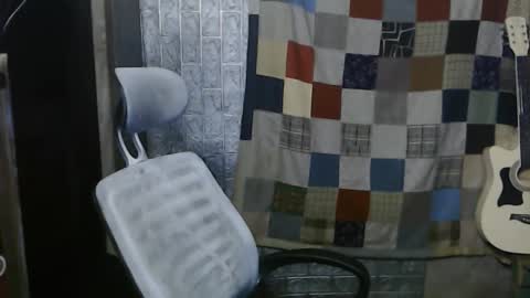 Kim online show from 01/01/25, 12:11