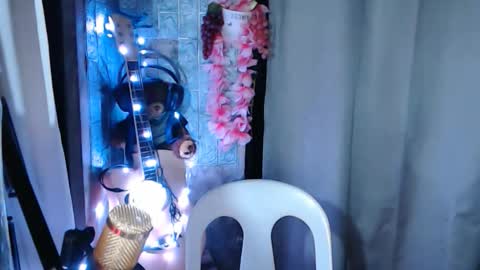 Snapshot of i_am_asian90 chatting on 03/08/26, 01:04 Kim online show from 03/08/26, 01:04