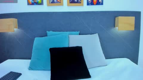 The Dolls online show from 03/30/26, 08:21