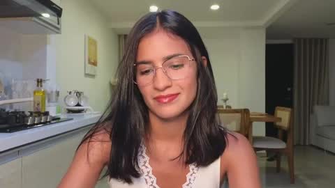 Kat online show from 05/05/26, 04:09