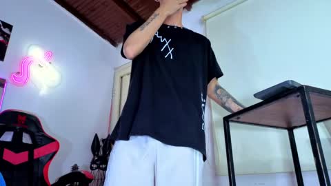 kelvis online show from 03/27/26, 06:52