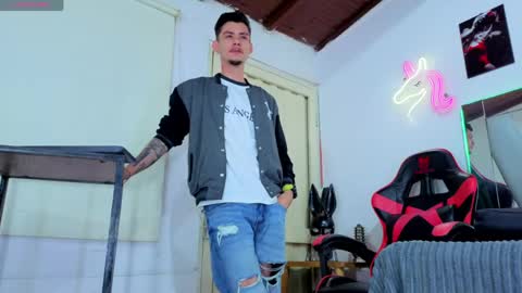 kelvis online show from 04/20/26, 01:52