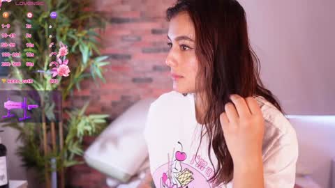 Lucy online show from 01/20/25, 03:50