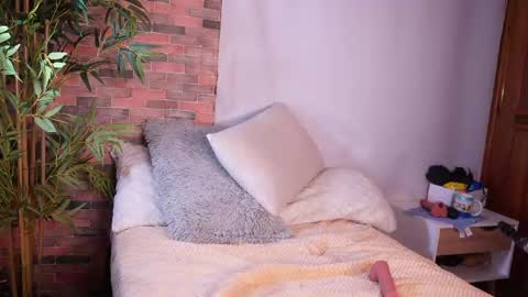 Lucy online show from 02/11/25, 09:31