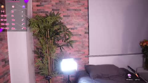 Lucy online show from 02/19/25, 09:06