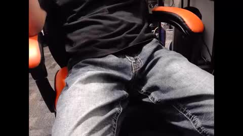 Snapshot of i_am_only_human chatting on 12/24/24, 05:55 lucifer online show from 12/24/24, 05:55