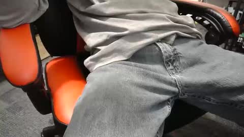 Snapshot of i_am_only_human chatting on 11/04/25, 10:20 lucifer online show from 11/04/25, 10:20