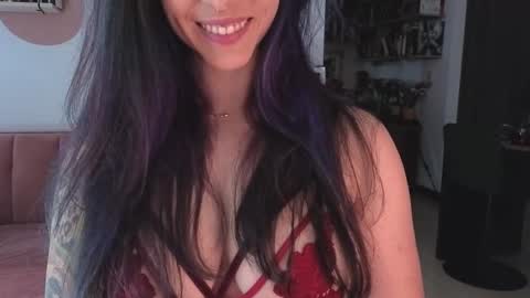 Snapshot of i_cant_believe_its_you chatting on 02/17/26, 07:53 Lana Banana online show from 02/17/26, 07:53