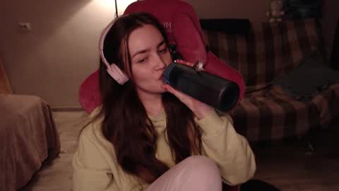 elisabeth online show from 02/08/25, 04:47